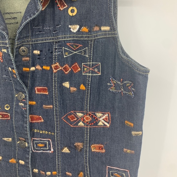 Chico's womens 2 large vest denim embroidered jewels southwest sleeveless - Picture 3 of 7